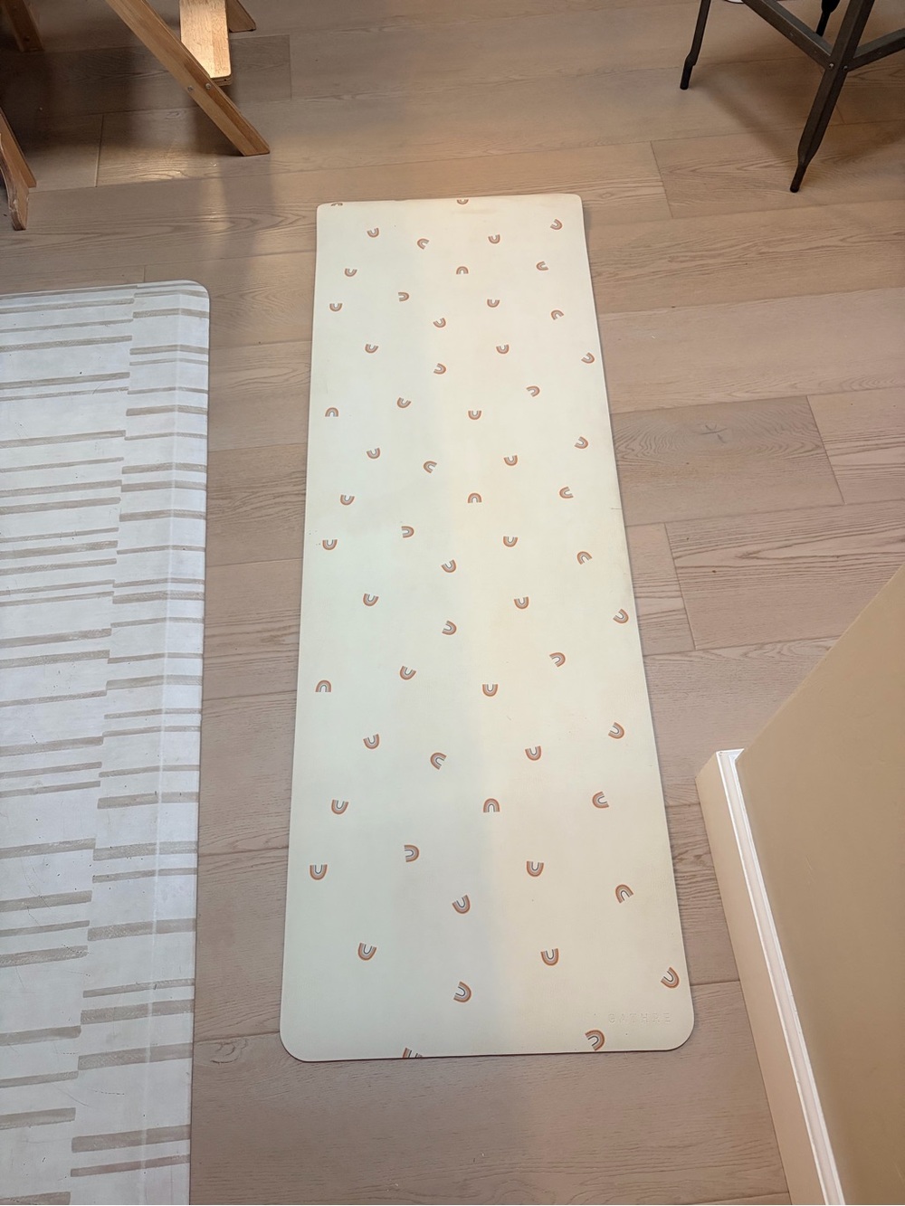 Gathre Cream Mat with Terracotta Rainbow Dots